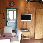 בית נופש Lovely Home In Eikelandsosen With Sauna *
