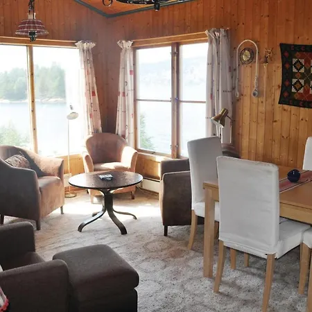 In With Sauna Dom wakacyjny Eikelandsosen